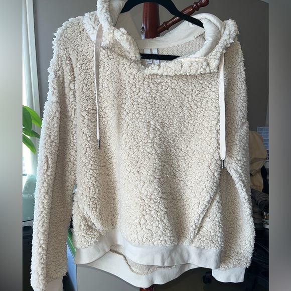 Z by Zella sz XL cream Sherpa hoodie - Picture 1 of 4